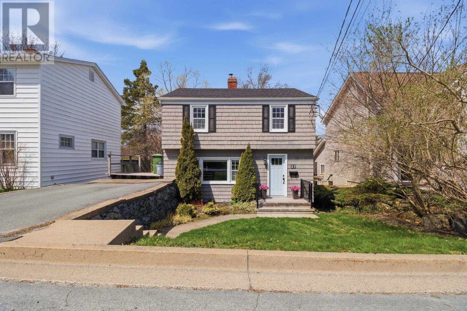 27 Springvale Avenue, Halifax, Nova Scotia