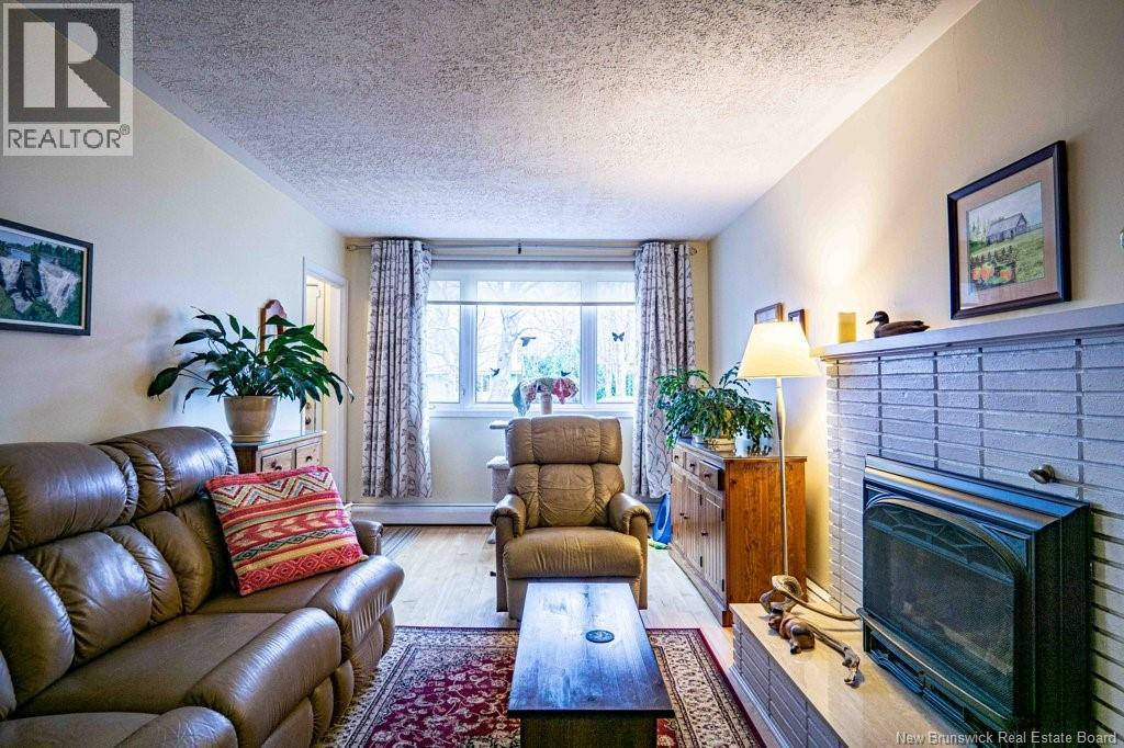 91 Vineland Street, Fredericton, New Brunswick  E3A 1W7 - Photo 6 - NB138959