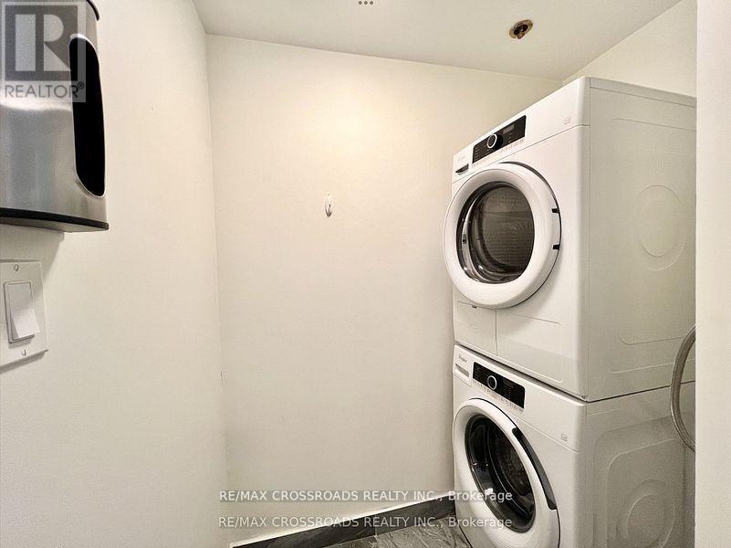 1209 - 15 Water Walk Drive, Markham, Ontario  L6G 0G2 - Photo 12 - N13100432