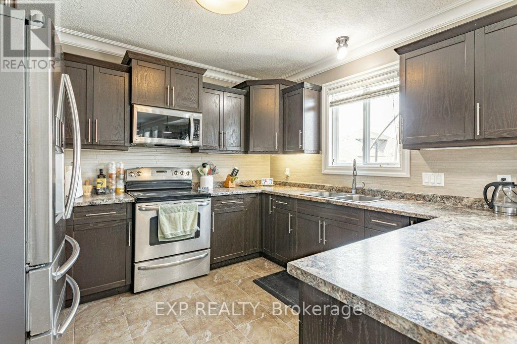8 Oliver Crescent, Zorra (Thamesford), Ontario  N0M 2M0 - Photo 11 - X13100584
