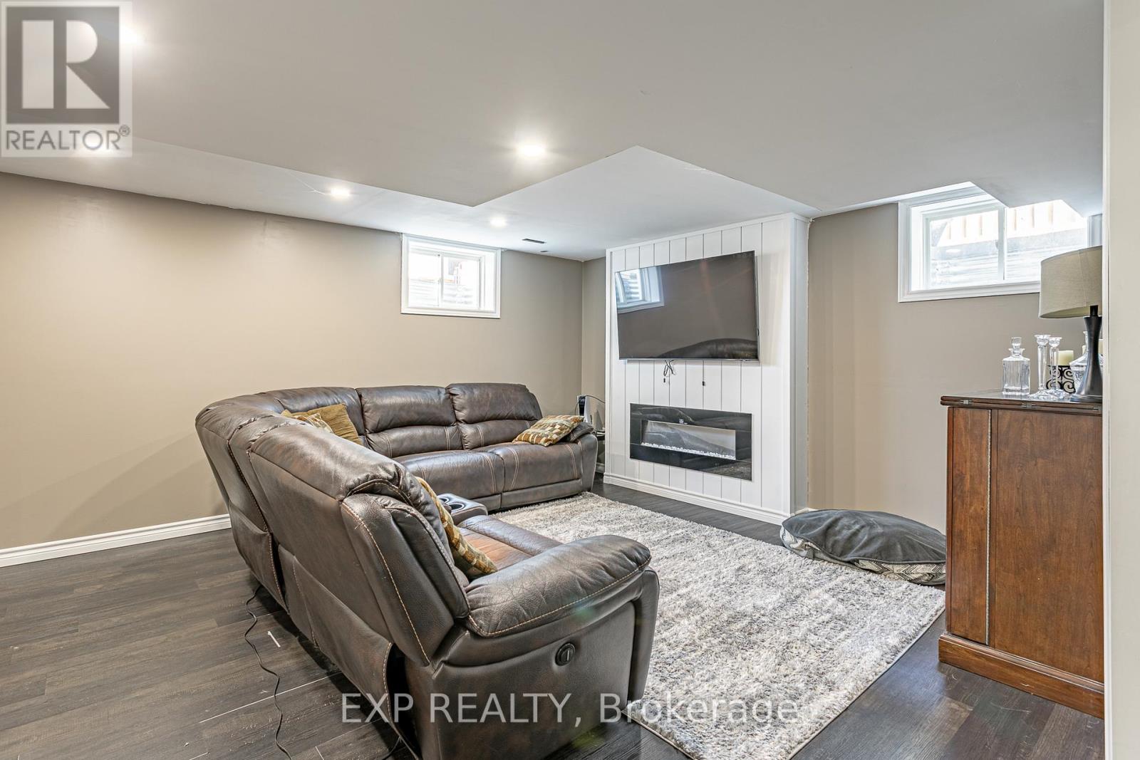 8 Oliver Crescent, Zorra (Thamesford), Ontario  N0M 2M0 - Photo 22 - X13100584