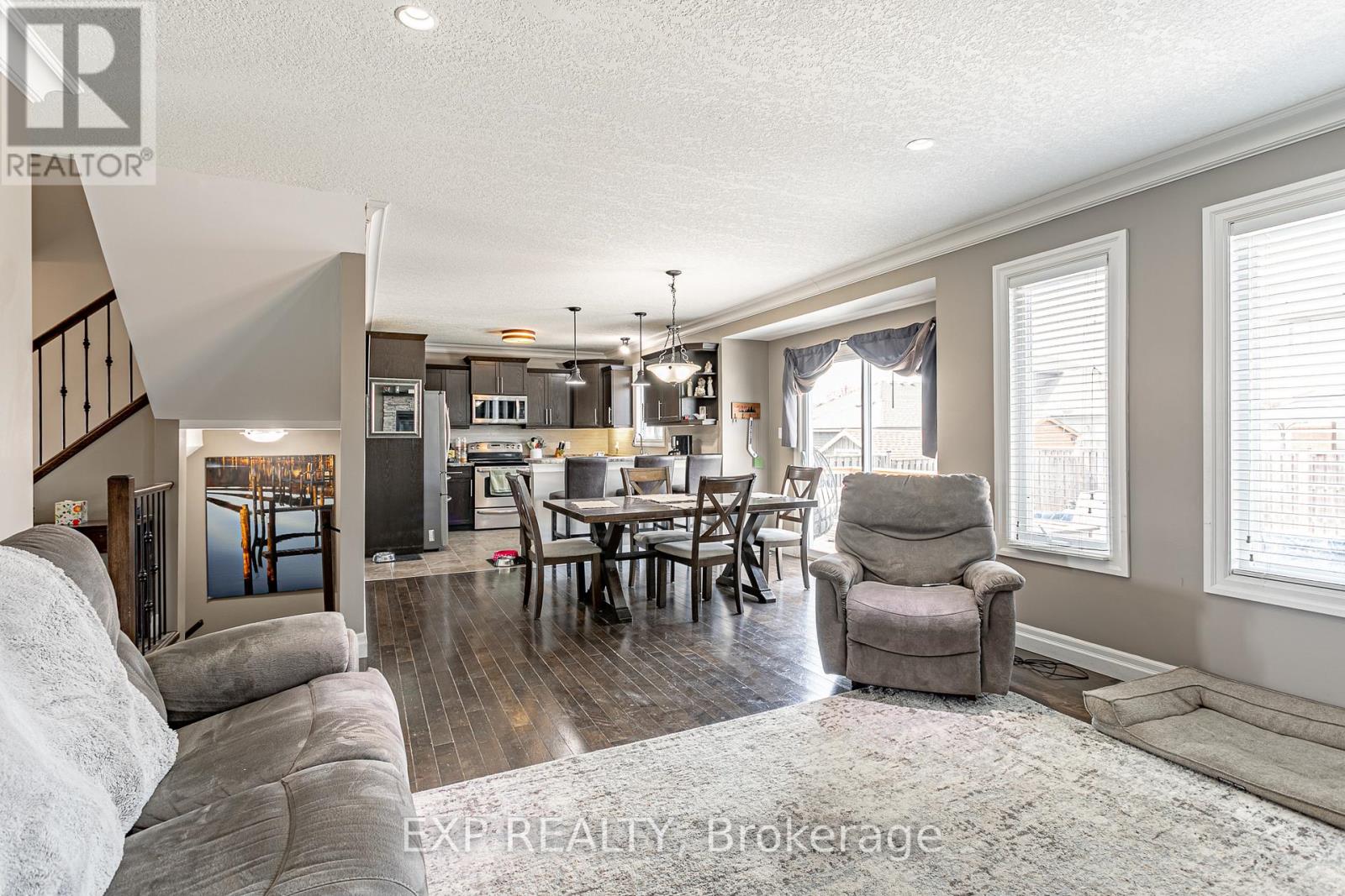 8 Oliver Crescent, Zorra (Thamesford), Ontario  N0M 2M0 - Photo 9 - X13100584