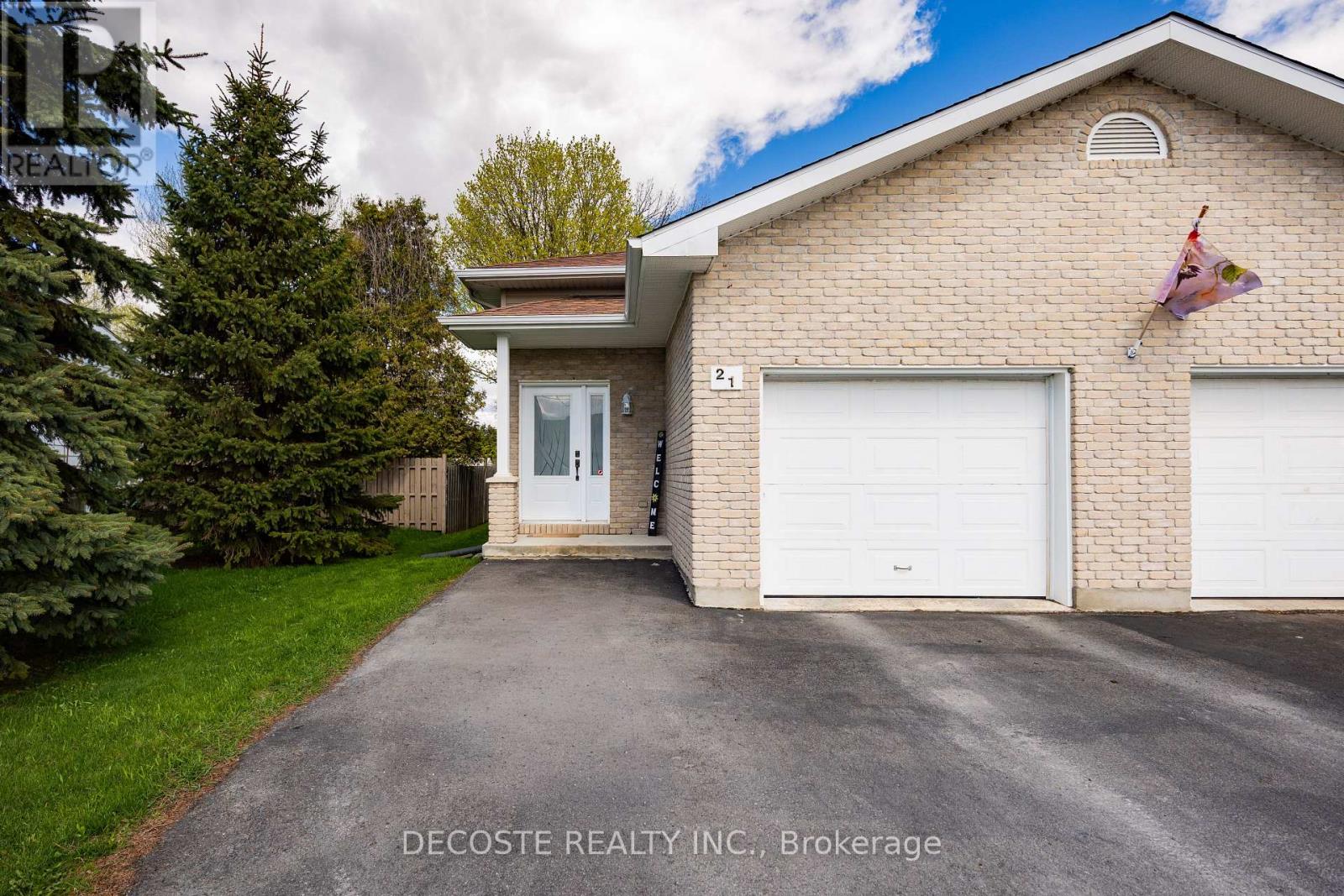 21 SOUTH BEECH STREET, South Glengarry, Ontario