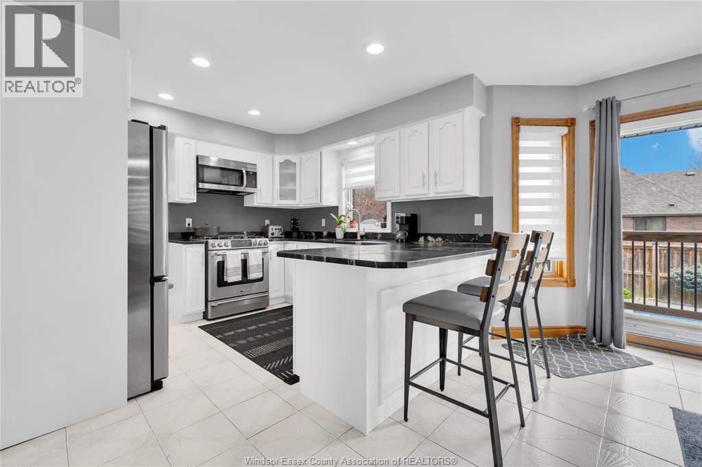 2048 Eugeni, Tecumseh, Ontario  N9K 1B3 - Photo 8 - 26010467