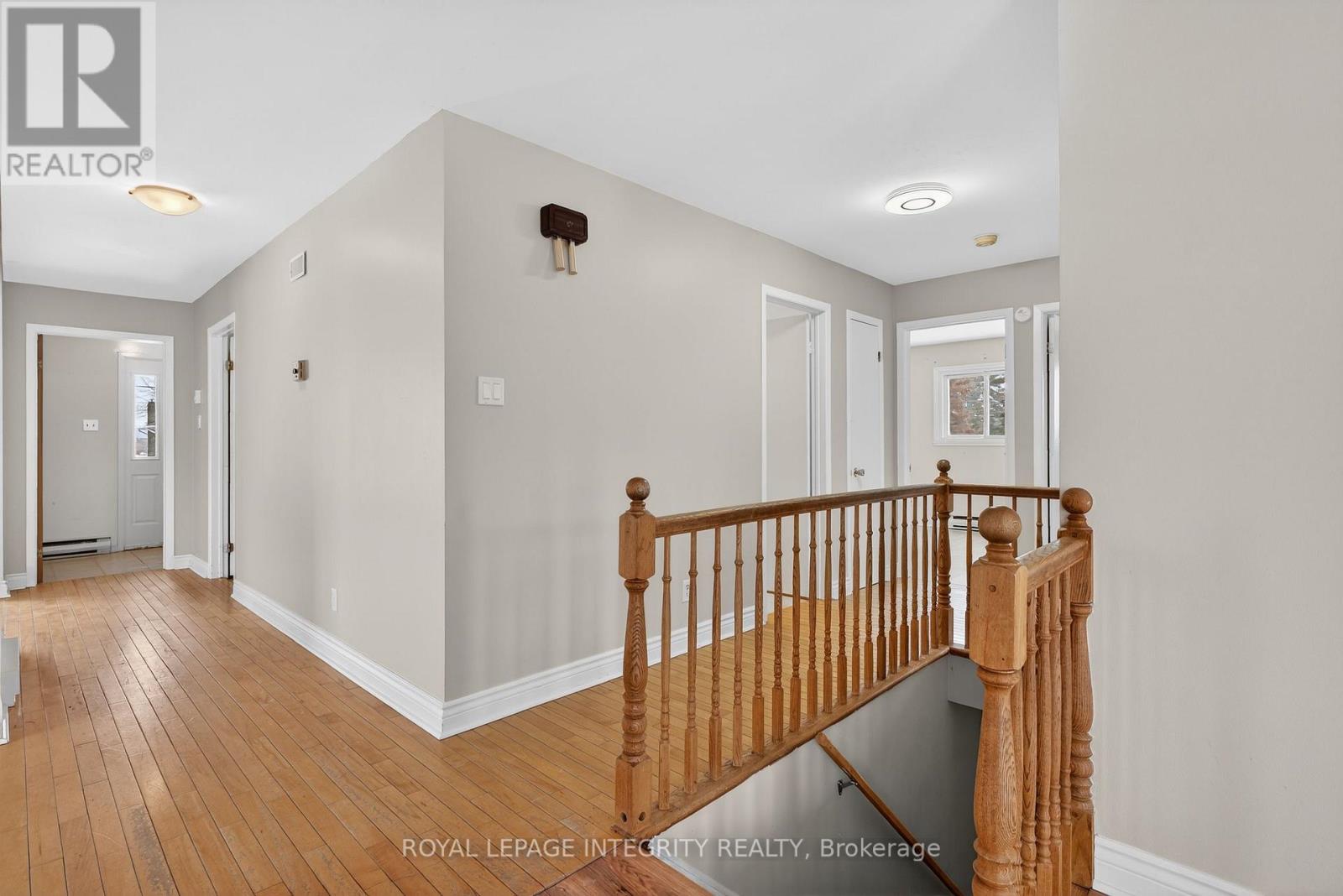 3064 Rue Principale Street, Alfred And Plantagenet, Ontario  K0A 3K0 - Photo 4 - X12895546