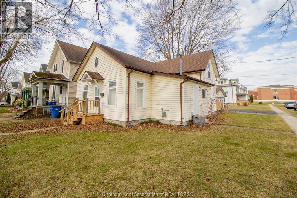 53 Selkirk STREET, Chatham, Ontario