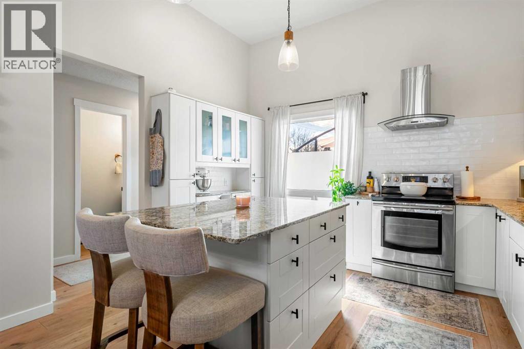 114 Brae Glen Lane Sw, Calgary, Alberta  T2W 1B6 - Photo 11 - A2308815