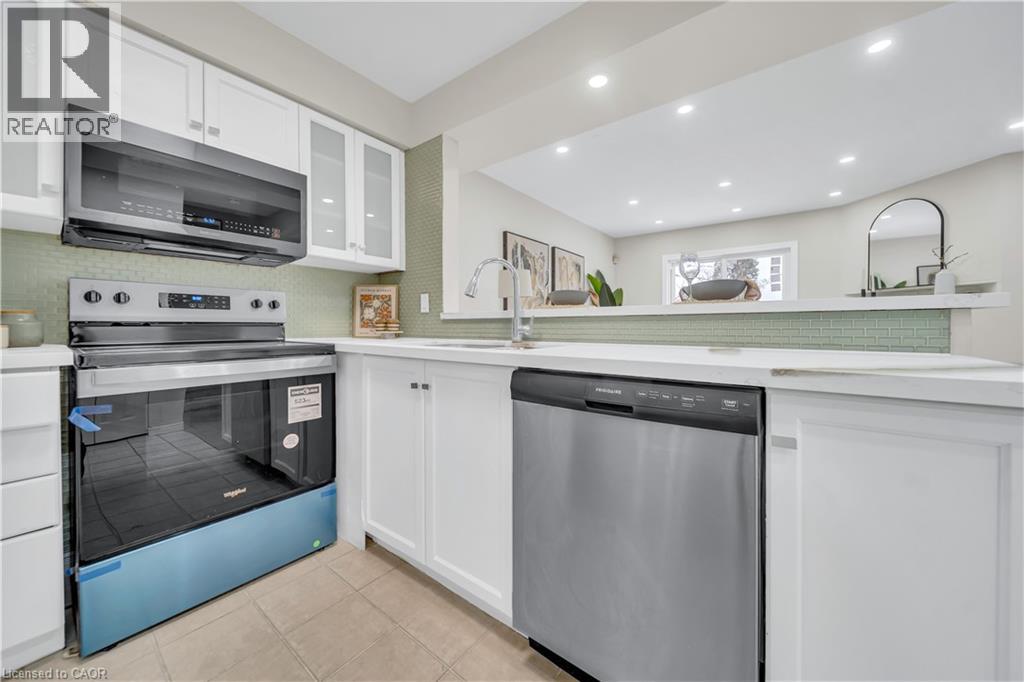 540 Mariner Drive, Waterloo, Ontario  N2K 3Y8 - Photo 11 - 40828421