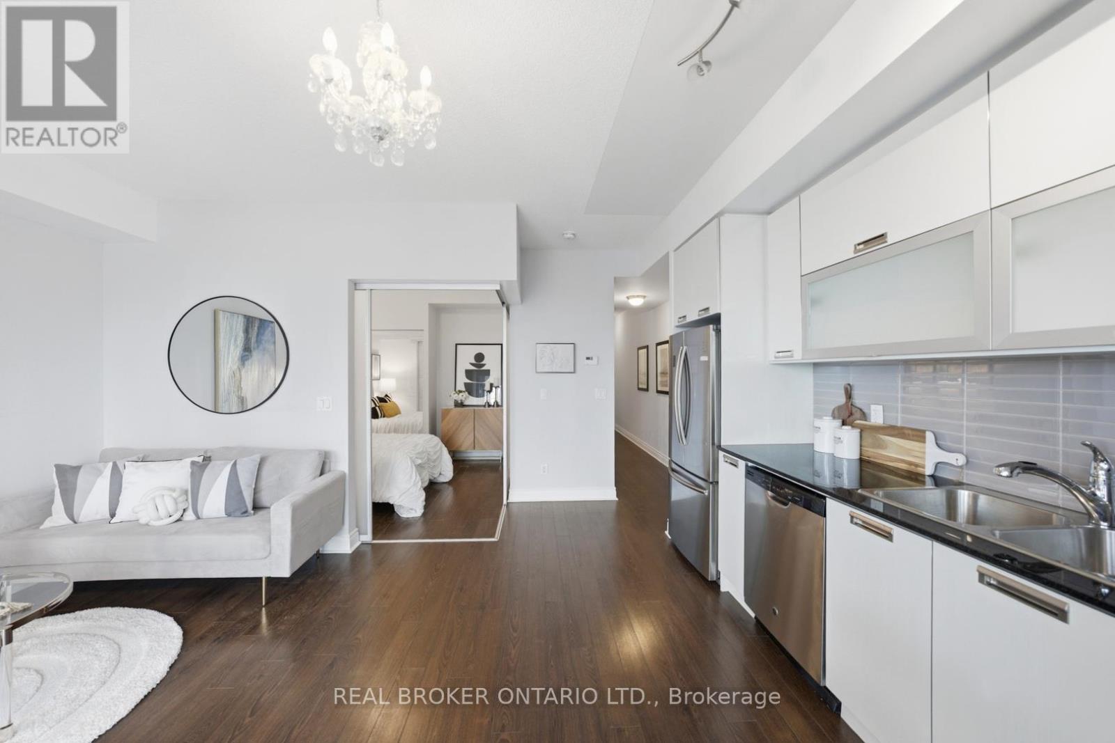 2608 - 28 Ted Rogers Way, Toronto, Ontario  M4Y 2J4 - Photo 4 - C13100492