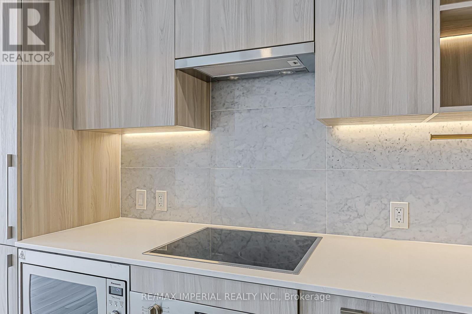 2707 - 17 Bathurst Street, Toronto (Waterfront Communities), Ontario  M5V 0N1 - Photo 10 - C13100530