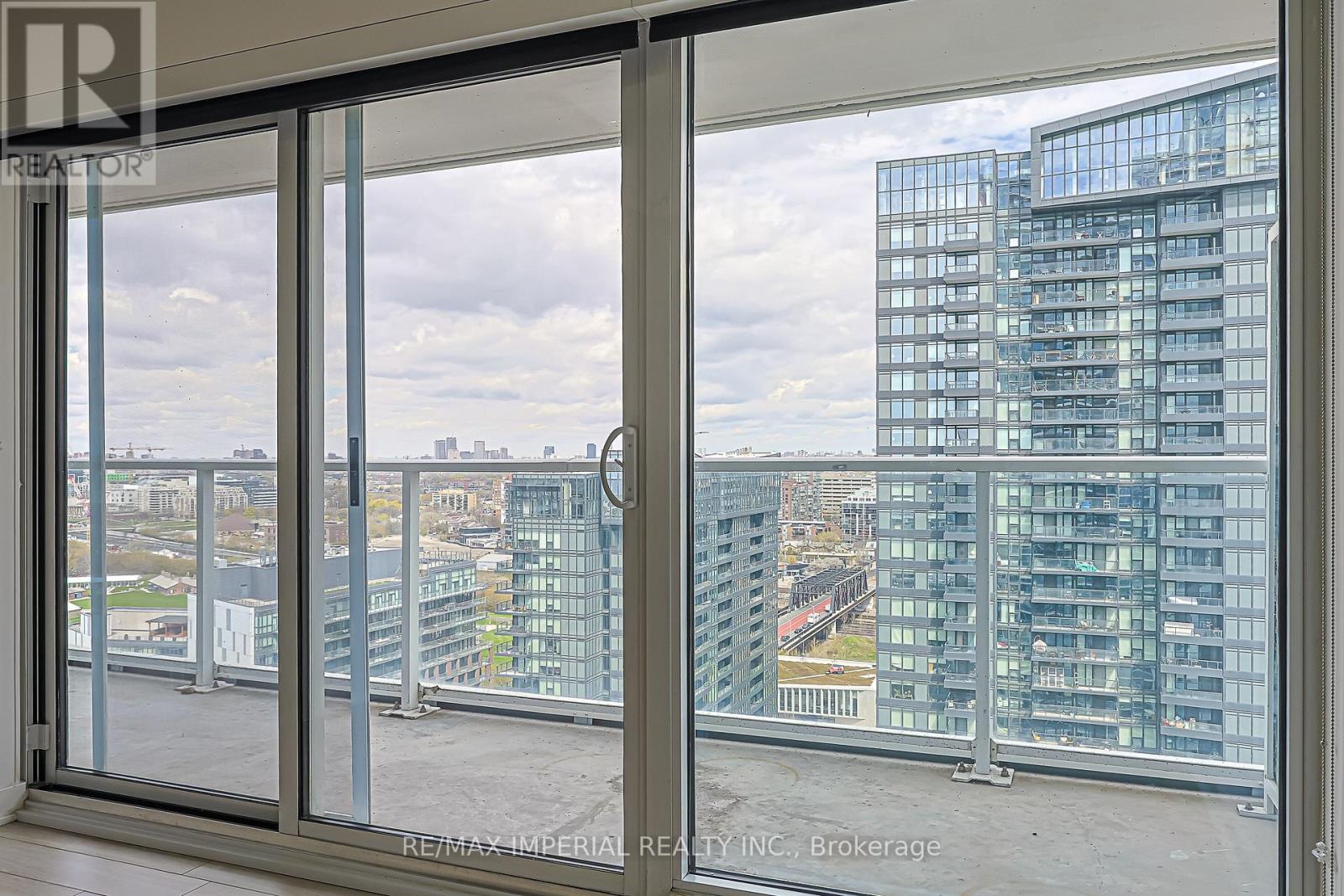 2707 - 17 Bathurst Street, Toronto (Waterfront Communities), Ontario  M5V 0N1 - Photo 26 - C13100530