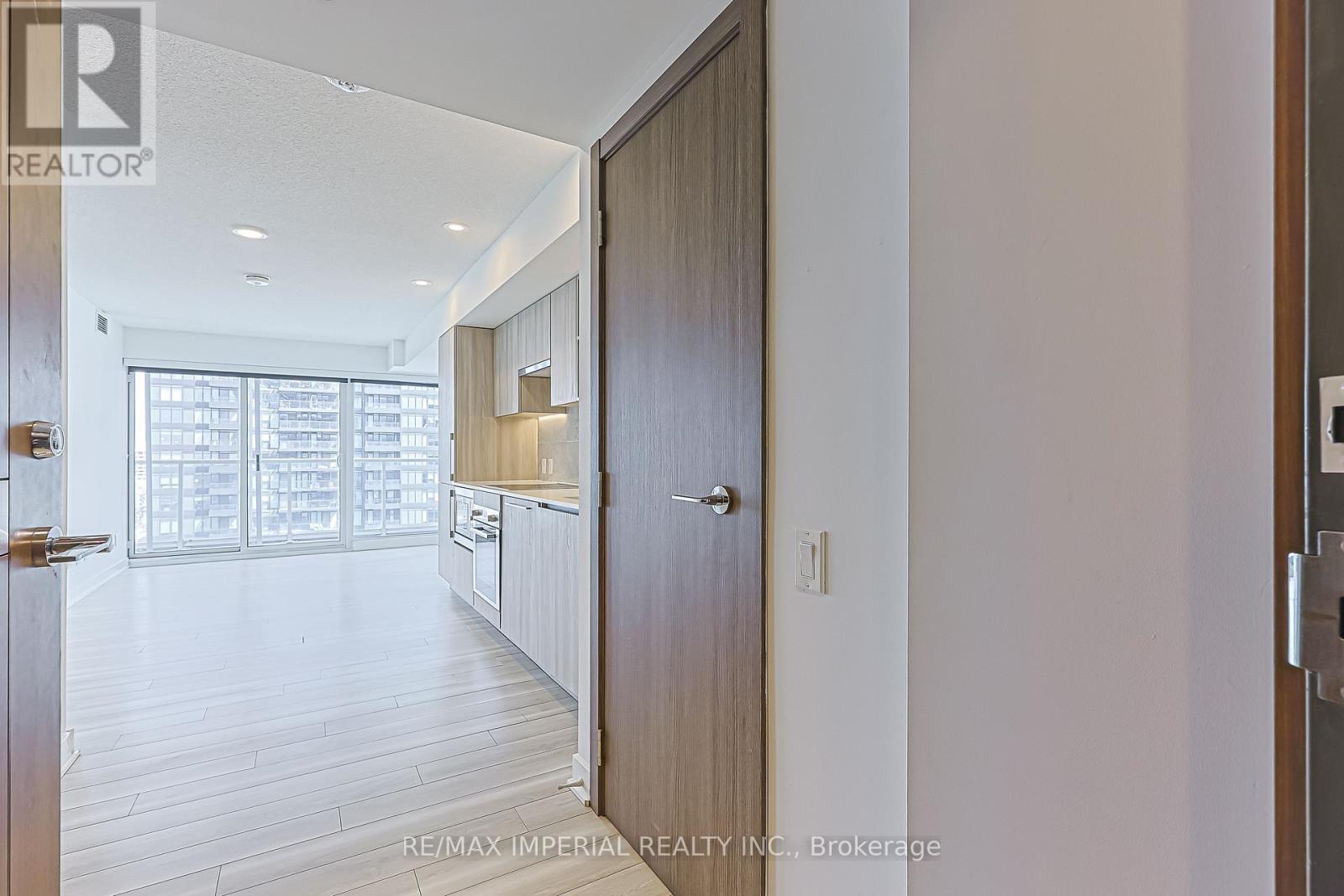 2707 - 17 Bathurst Street, Toronto (Waterfront Communities), Ontario  M5V 0N1 - Photo 7 - C13100530