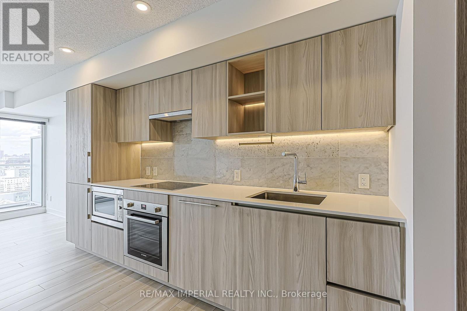 2707 - 17 Bathurst Street, Toronto (Waterfront Communities), Ontario  M5V 0N1 - Photo 8 - C13100530