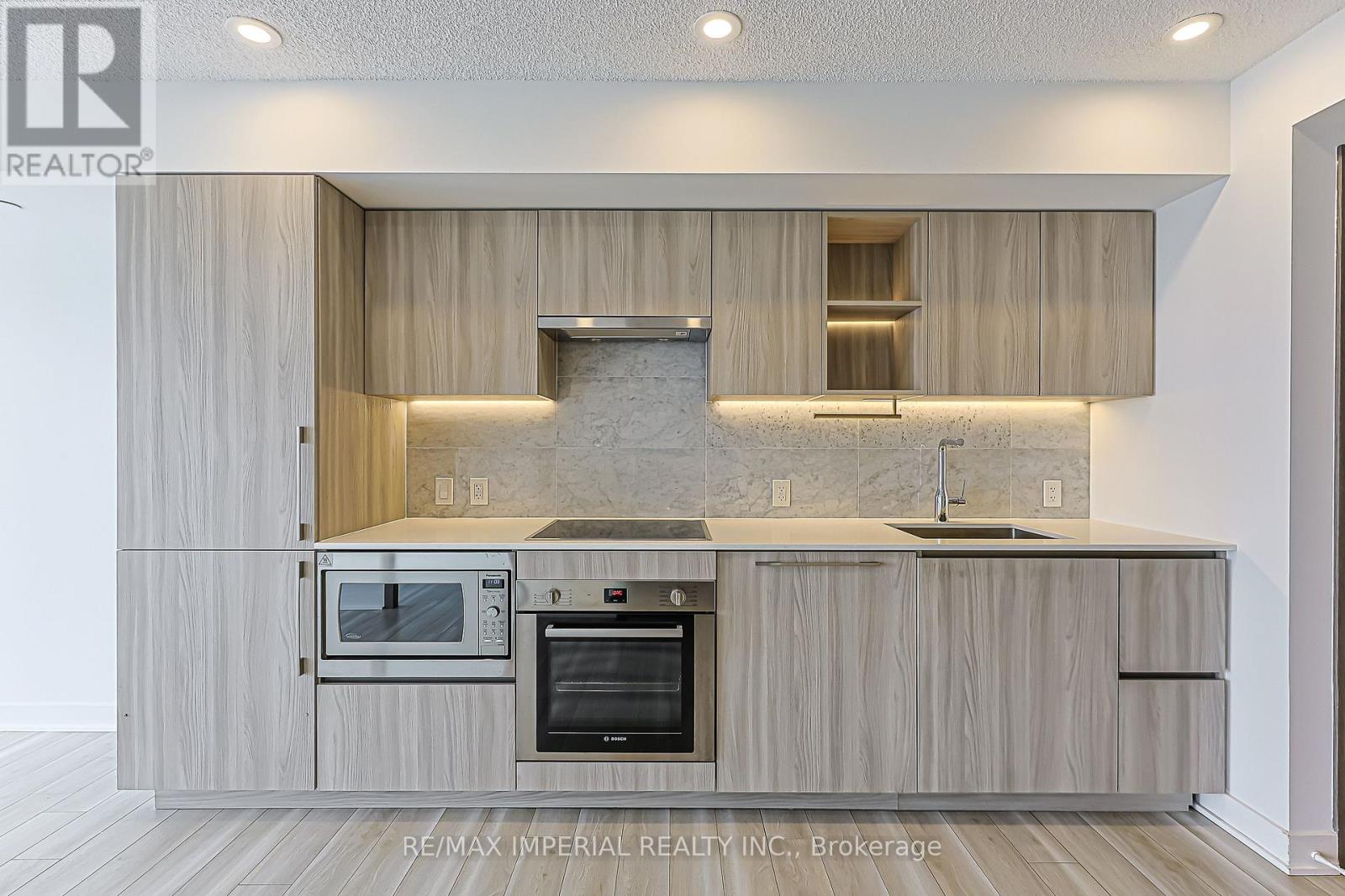 2707 - 17 Bathurst Street, Toronto (Waterfront Communities), Ontario  M5V 0N1 - Photo 9 - C13100530