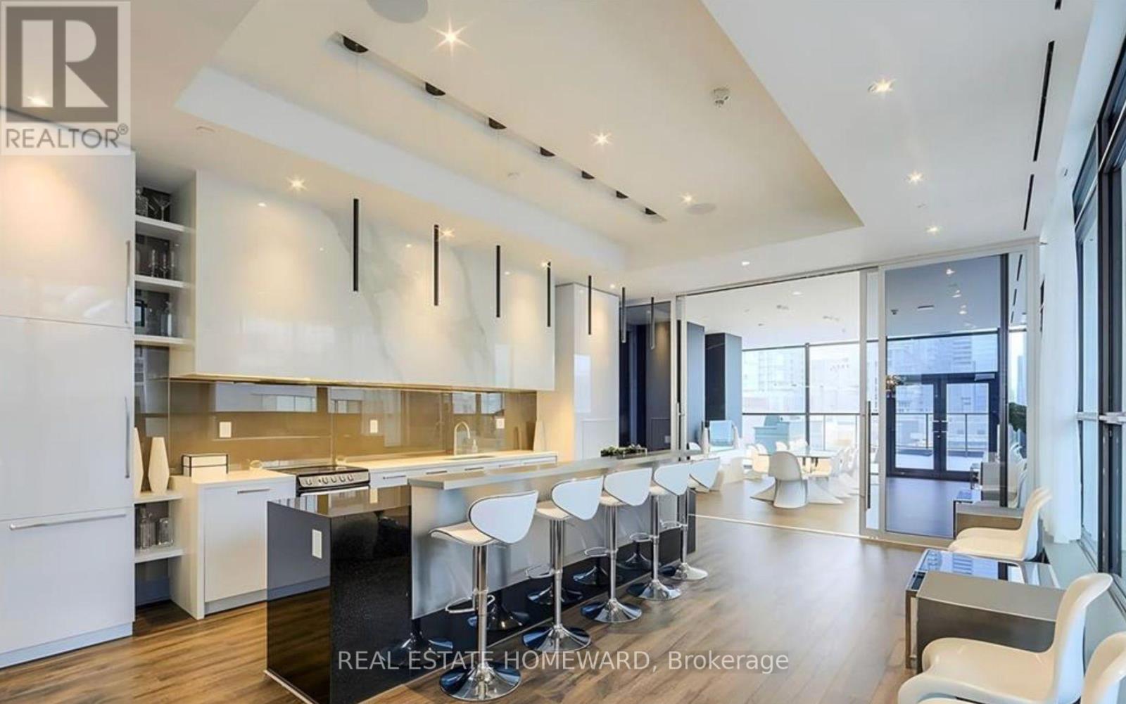 2407 - 290 Adelaide Street W, Toronto, Ontario  M5V 1P6 - Photo 18 - C13100564