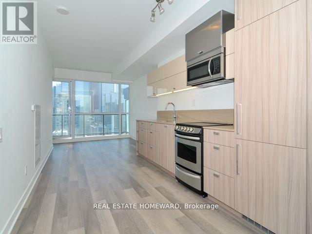2407 - 290 Adelaide Street W, Toronto, Ontario  M5V 1P6 - Photo 5 - C13100564