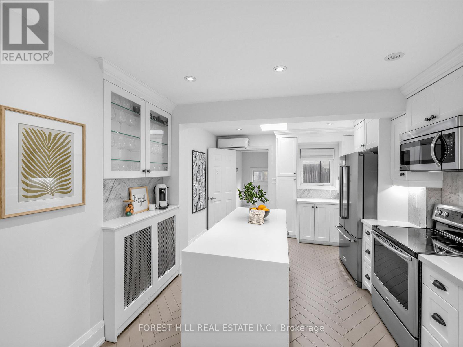 28 Alameda Avenue, Toronto (Oakwood Village), Ontario  M6C 3W2 - Photo 15 - C13100574