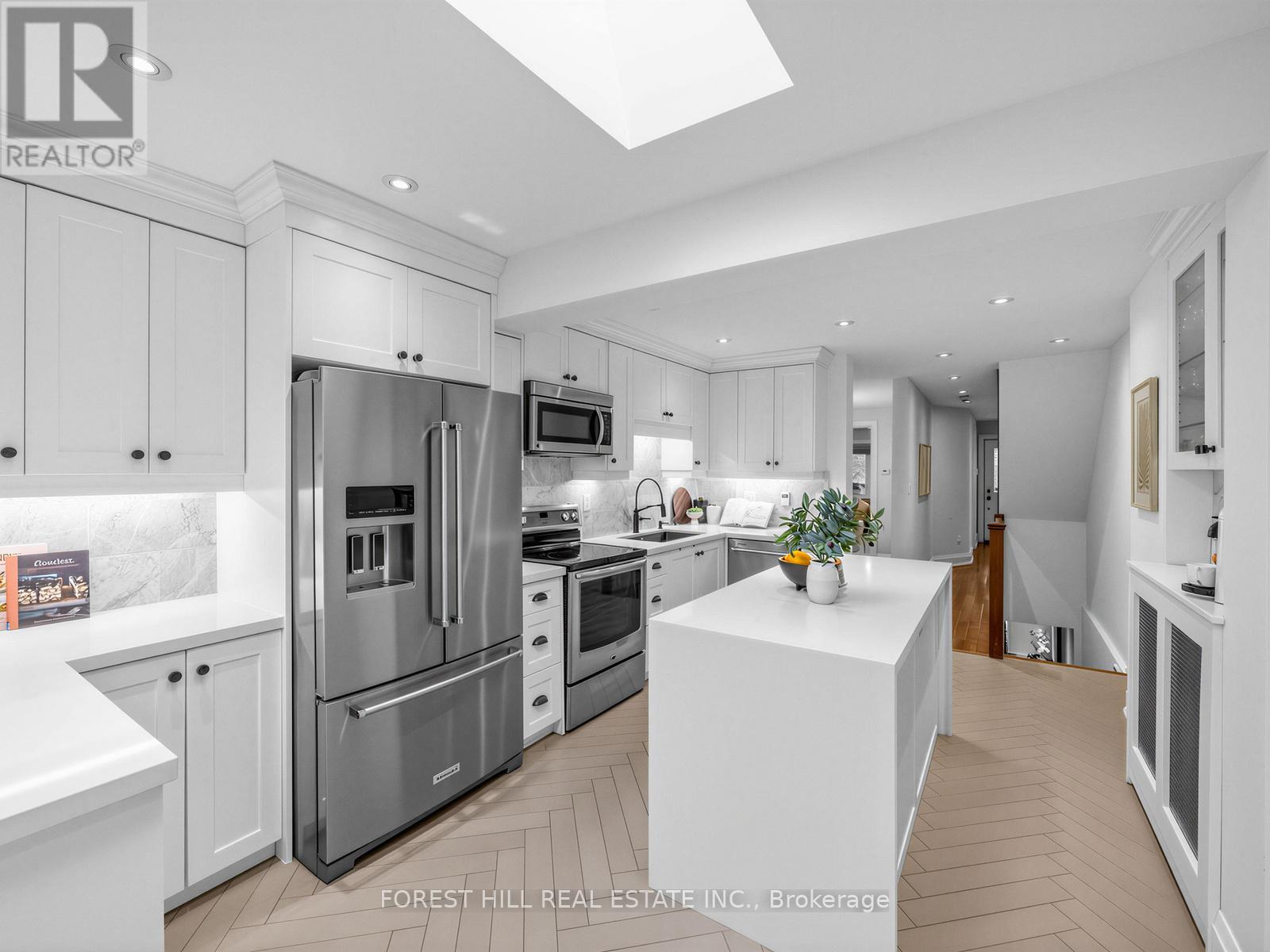 28 Alameda Avenue, Toronto (Oakwood Village), Ontario  M6C 3W2 - Photo 18 - C13100574
