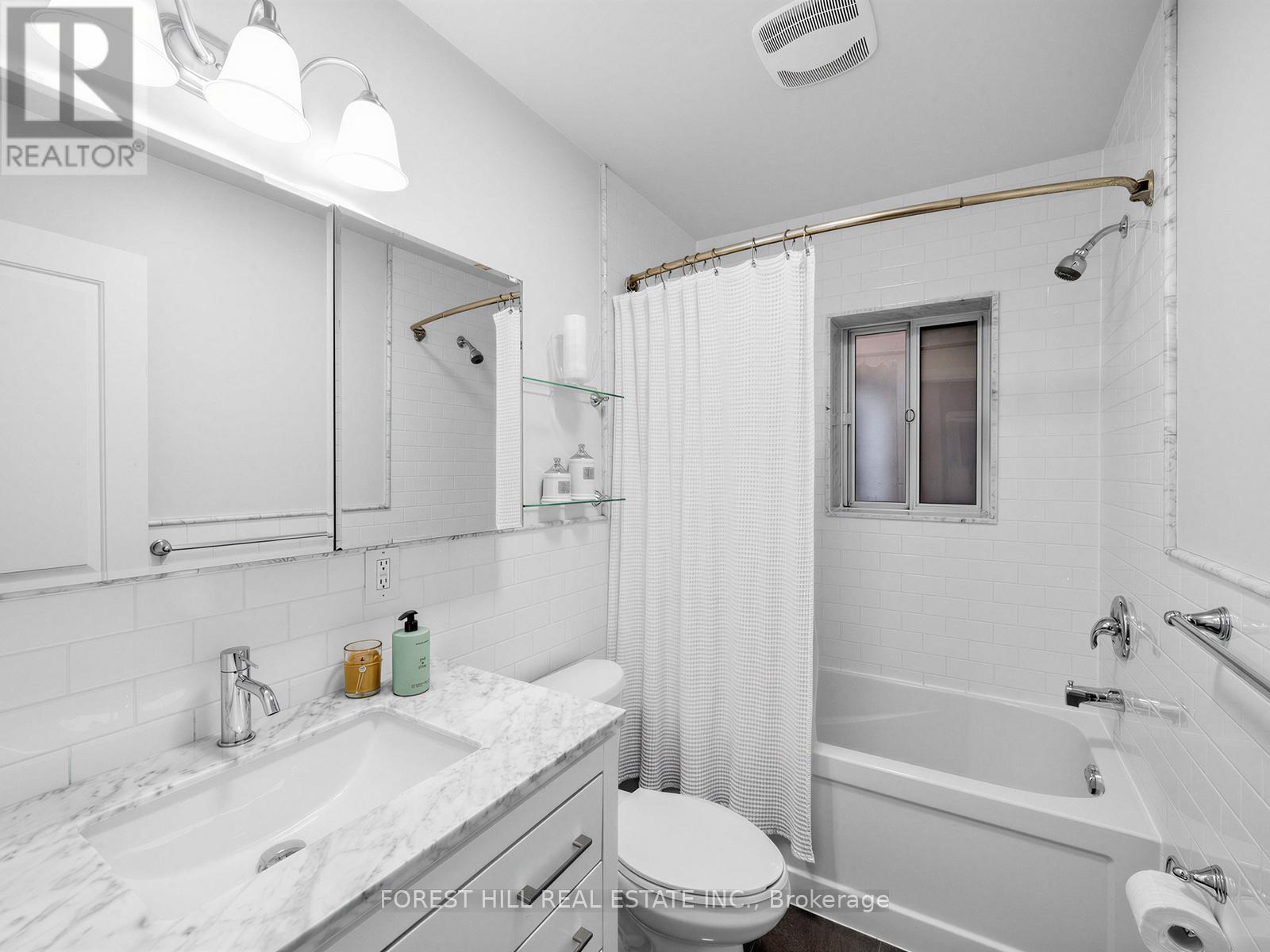 28 Alameda Avenue, Toronto (Oakwood Village), Ontario  M6C 3W2 - Photo 25 - C13100574