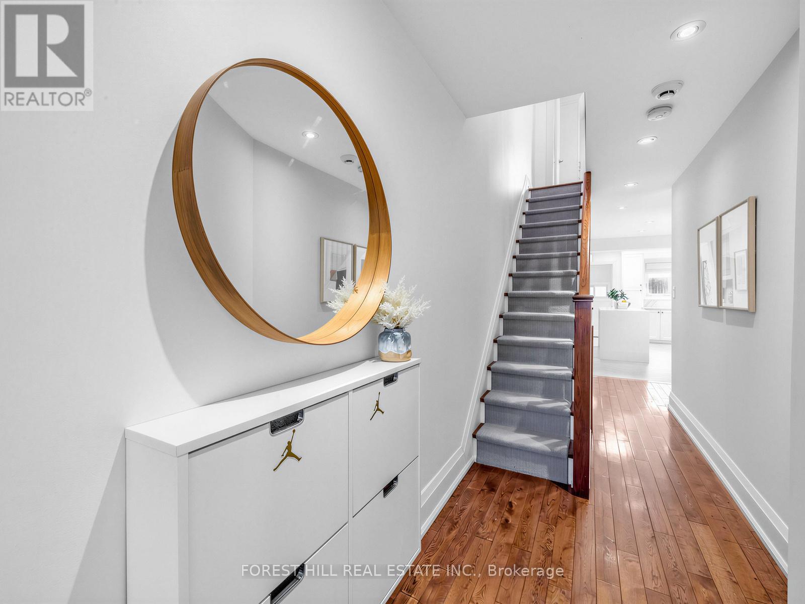28 Alameda Avenue, Toronto (Oakwood Village), Ontario  M6C 3W2 - Photo 6 - C13100574