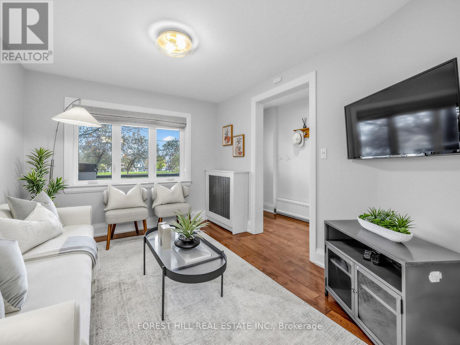 28 Alameda Avenue, Toronto (Oakwood Village), Ontario  M6C 3W2 - Photo 8 - C13100574