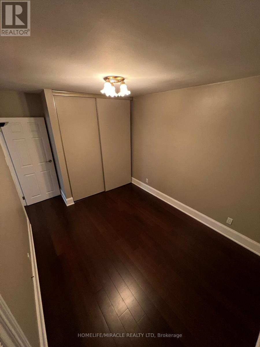 141 Bexhill Avenue, Toronto, Ontario  M1L 3C5 - Photo 6 - E13100450