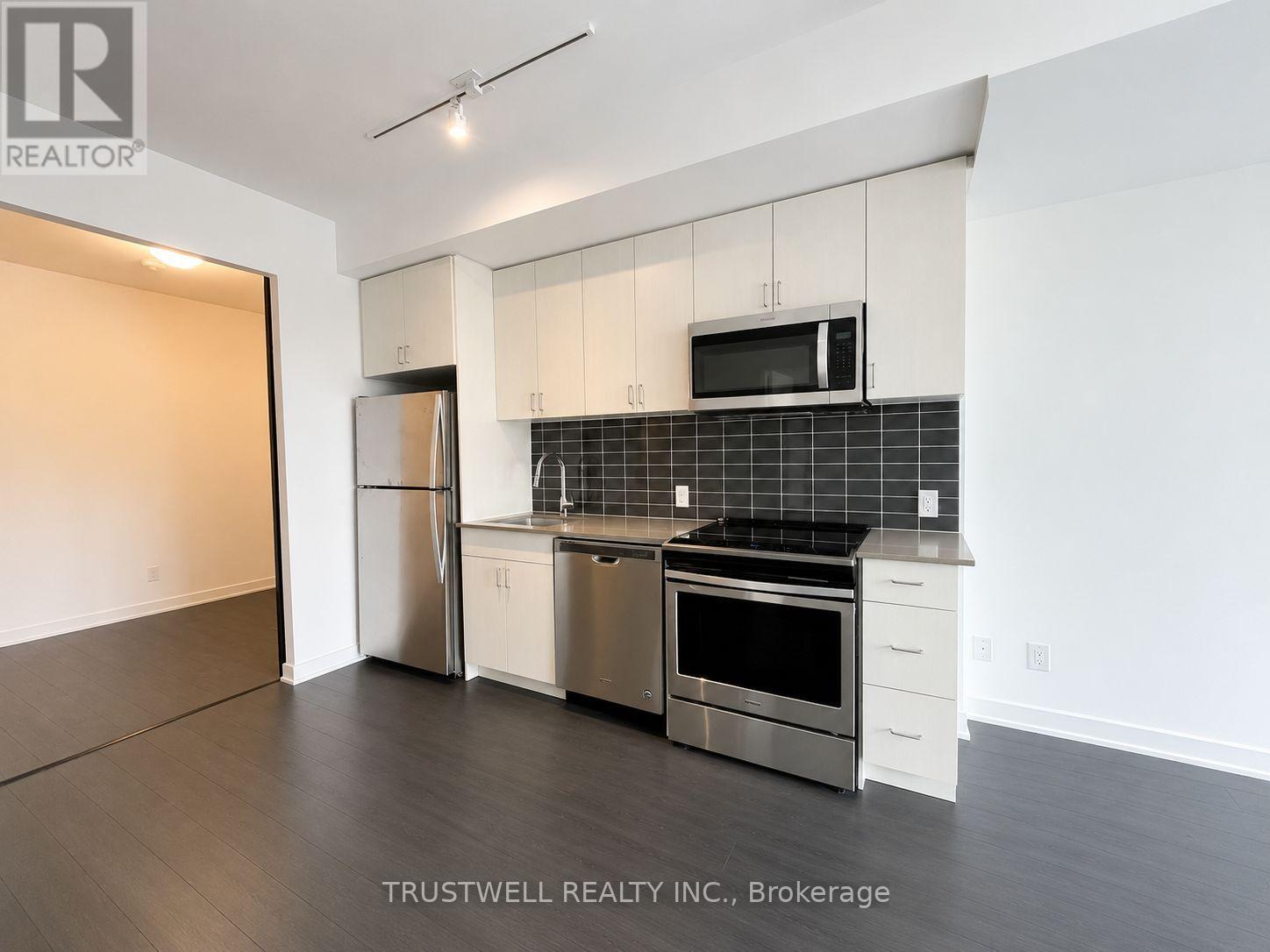 308 - 2799 KINGSTON ROAD, Toronto, Ontario