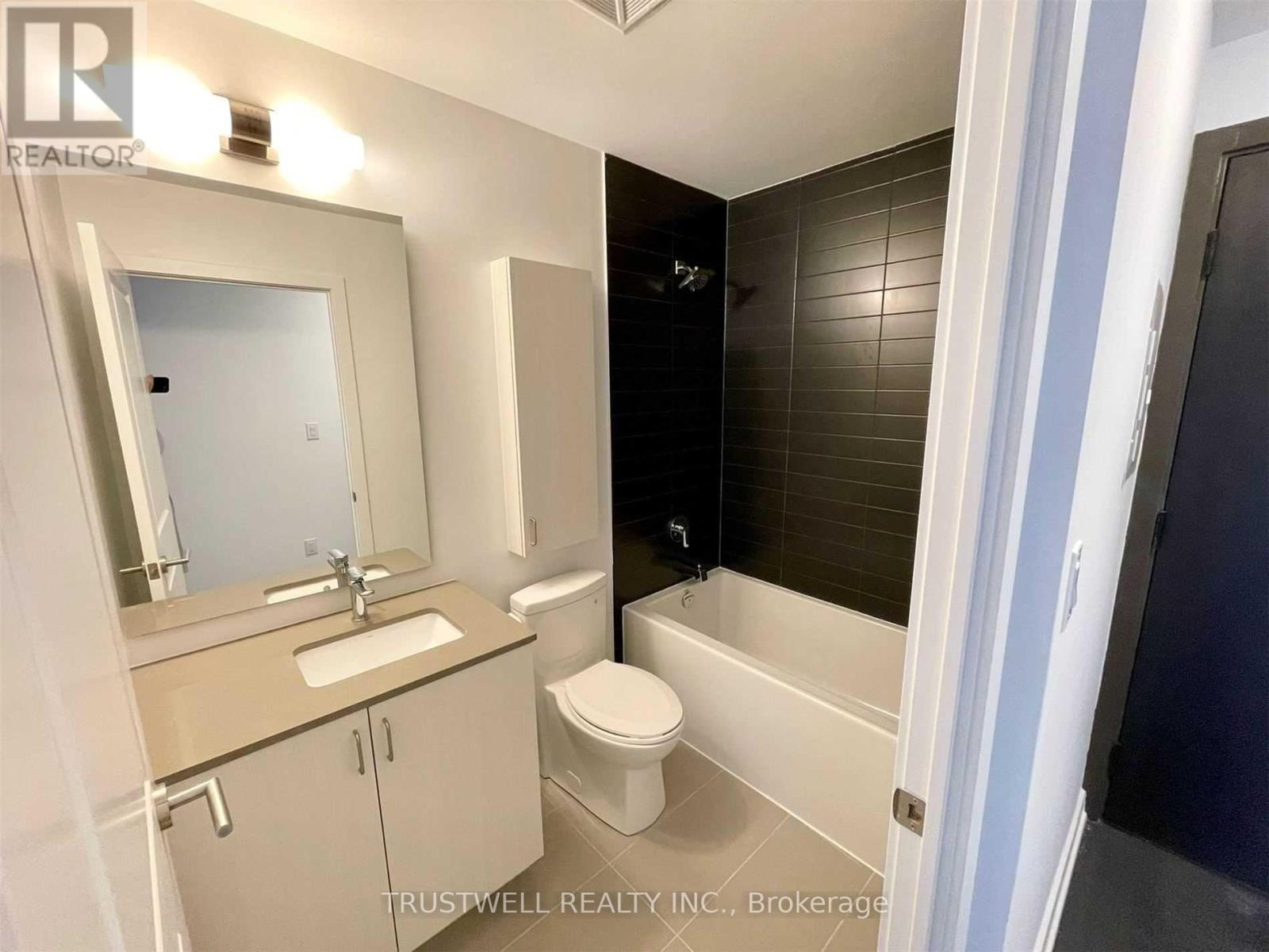 308 - 2799 Kingston Road, Toronto, Ontario  M1M 1N1 - Photo 5 - E13100474
