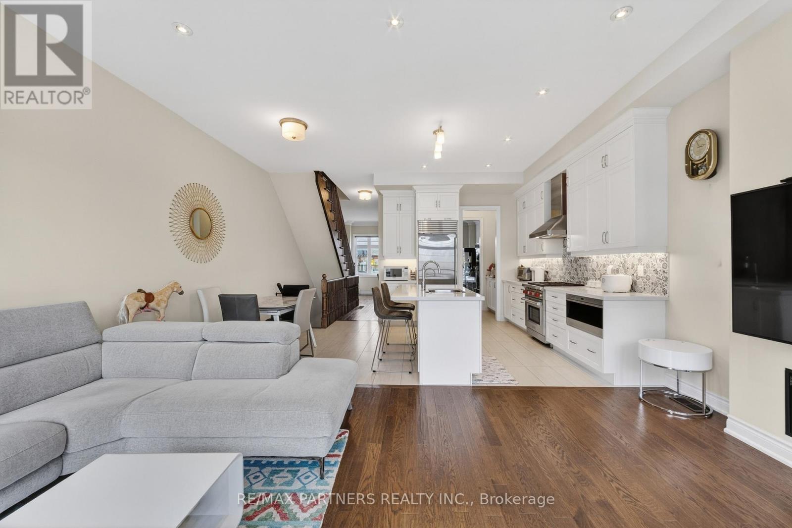 3 Fernhill Lane, Markham, Ontario  L6C 0Y5 - Photo 11 - N13100454