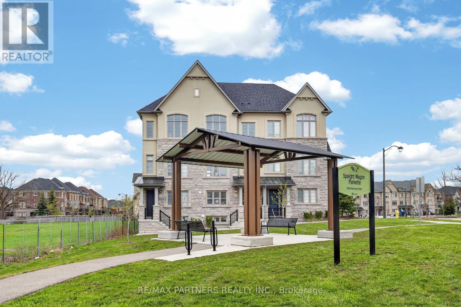 3 Fernhill Lane, Markham, Ontario  L6C 0Y5 - Photo 3 - N13100454