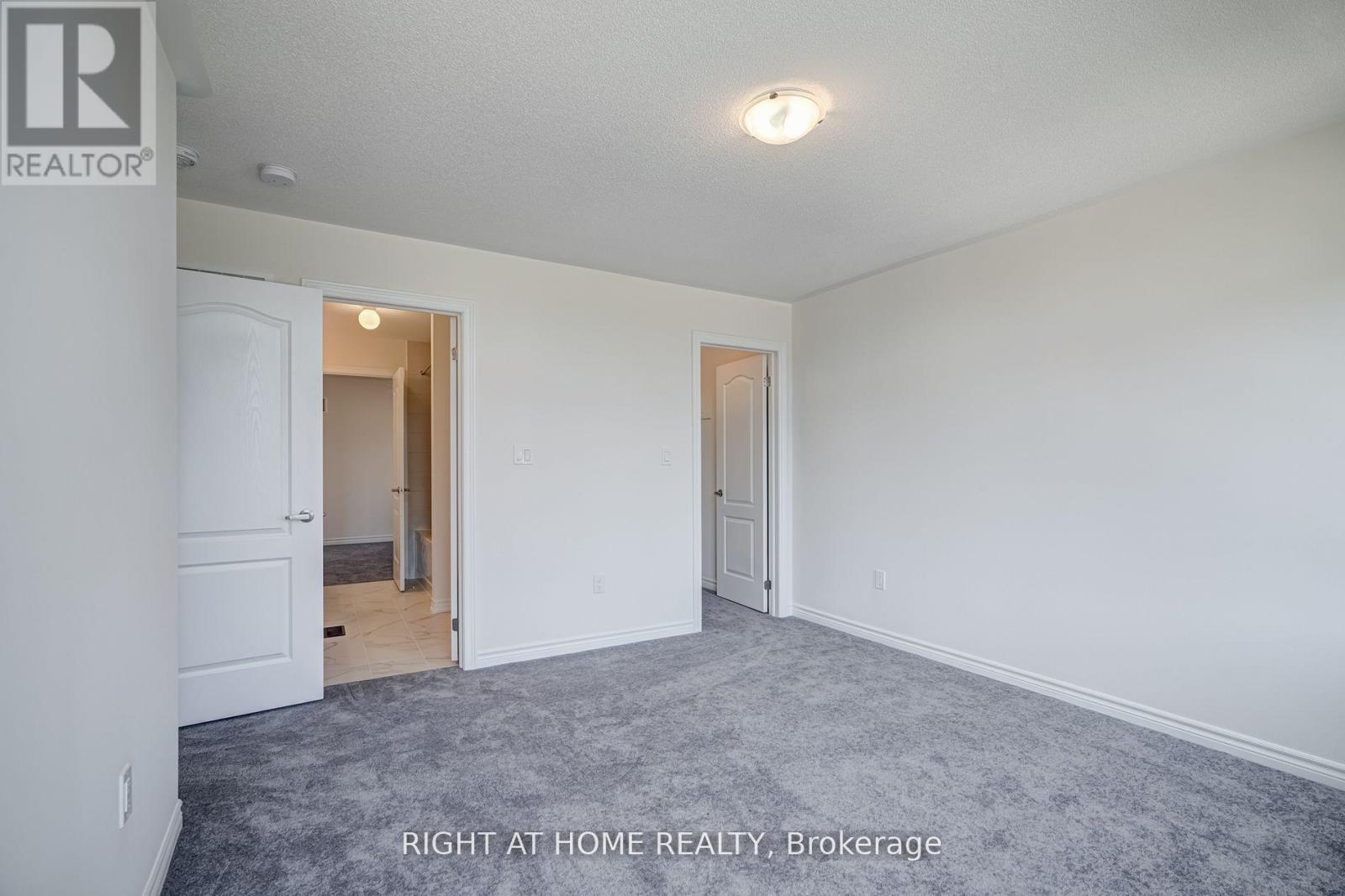 96 Connell Drive, Georgina, Ontario  L4P 1J5 - Photo 23 - N13100464