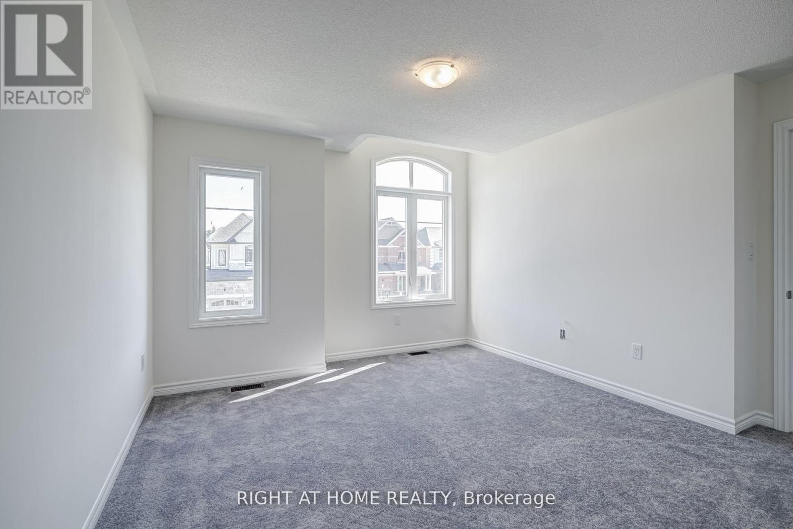 96 Connell Drive, Georgina, Ontario  L4P 1J5 - Photo 24 - N13100464