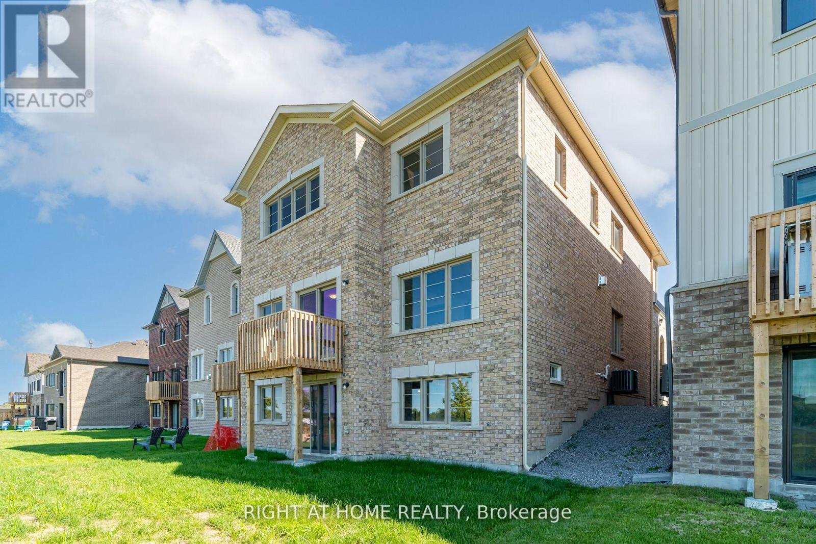 96 Connell Drive, Georgina, Ontario  L4P 1J5 - Photo 25 - N13100464