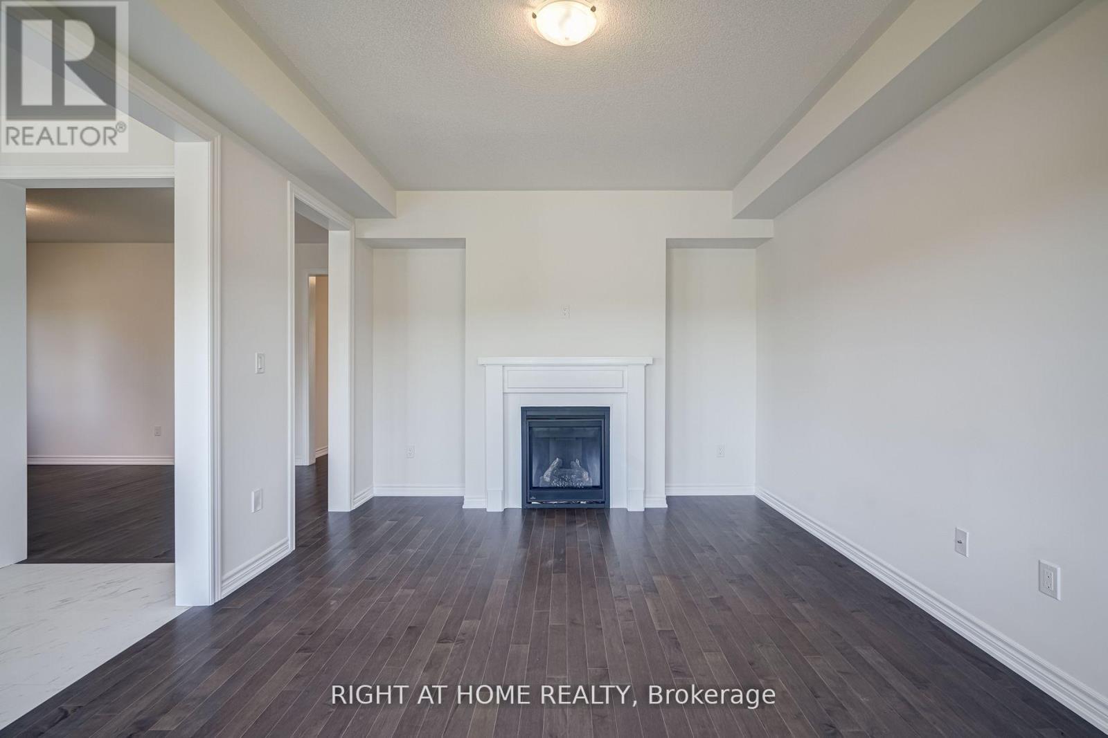 96 Connell Drive, Georgina, Ontario  L4P 1J5 - Photo 8 - N13100464