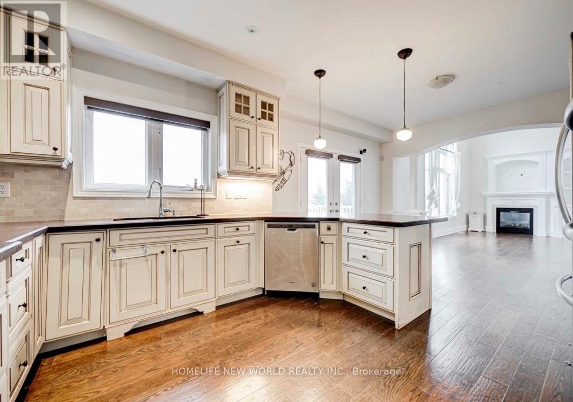 83 Kane Crescent, Aurora, Ontario  L4G 0C6 - Photo 6 - N13100466