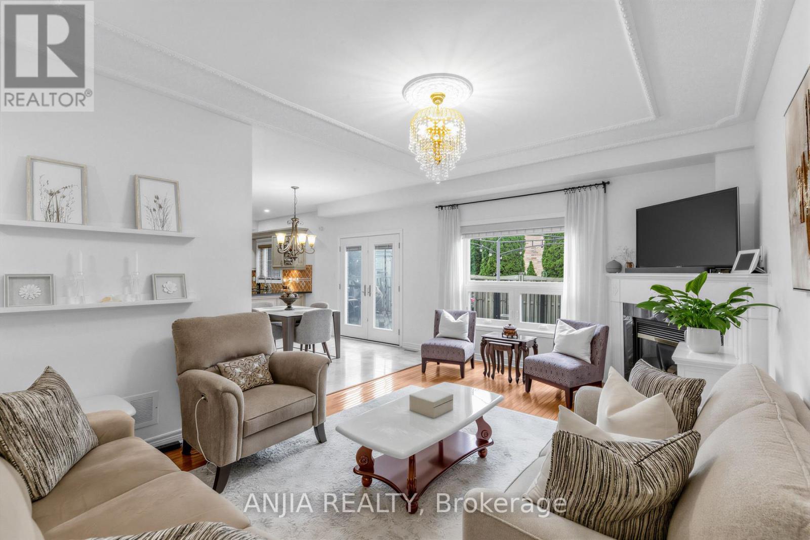54 Stoneheath Crescent, Markham (Cachet), Ontario  L6C 2K9 - Photo 11 - N13100542