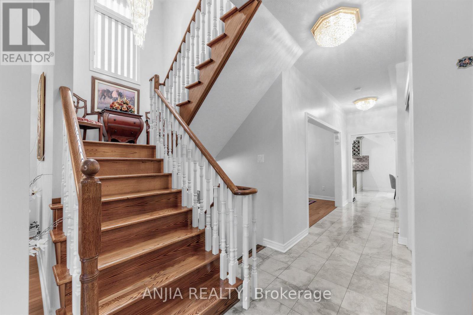 54 Stoneheath Crescent, Markham (Cachet), Ontario  L6C 2K9 - Photo 15 - N13100542