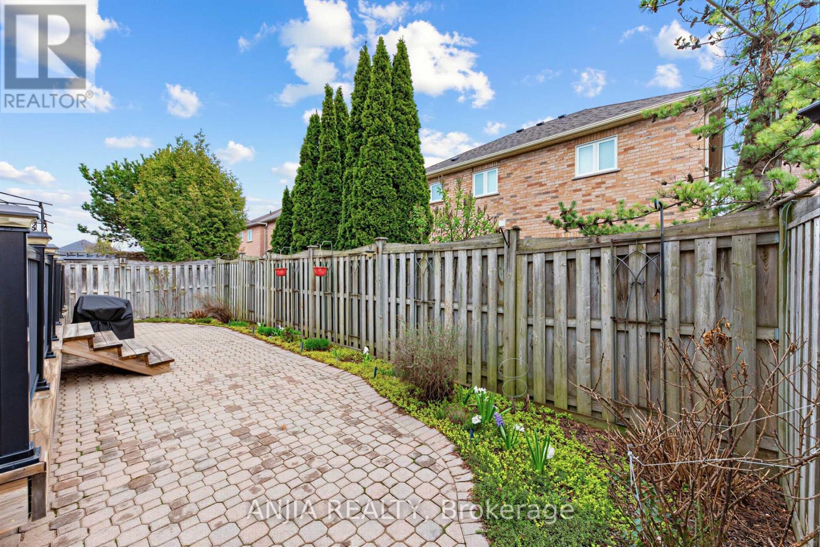 54 Stoneheath Crescent, Markham (Cachet), Ontario  L6C 2K9 - Photo 38 - N13100542