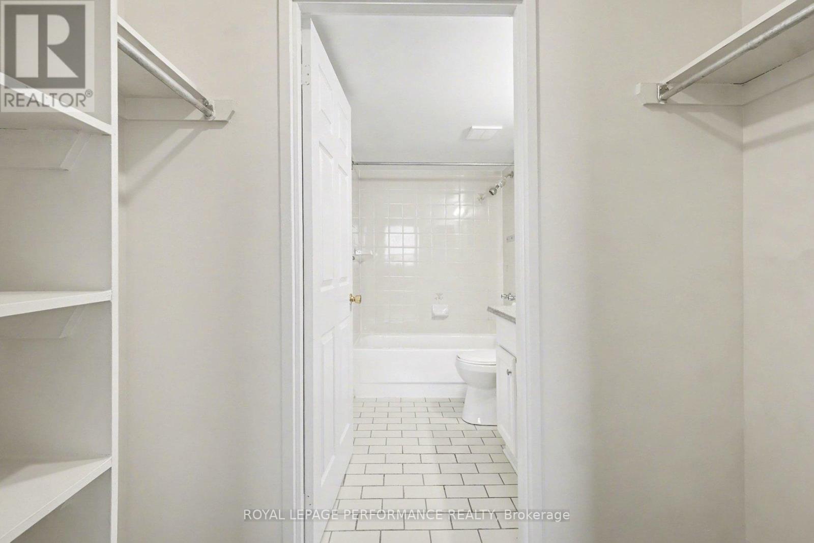 402 - 1440 Heron Road, Ottawa, Ontario  K1V 0X2 - Photo 12 - X12995928