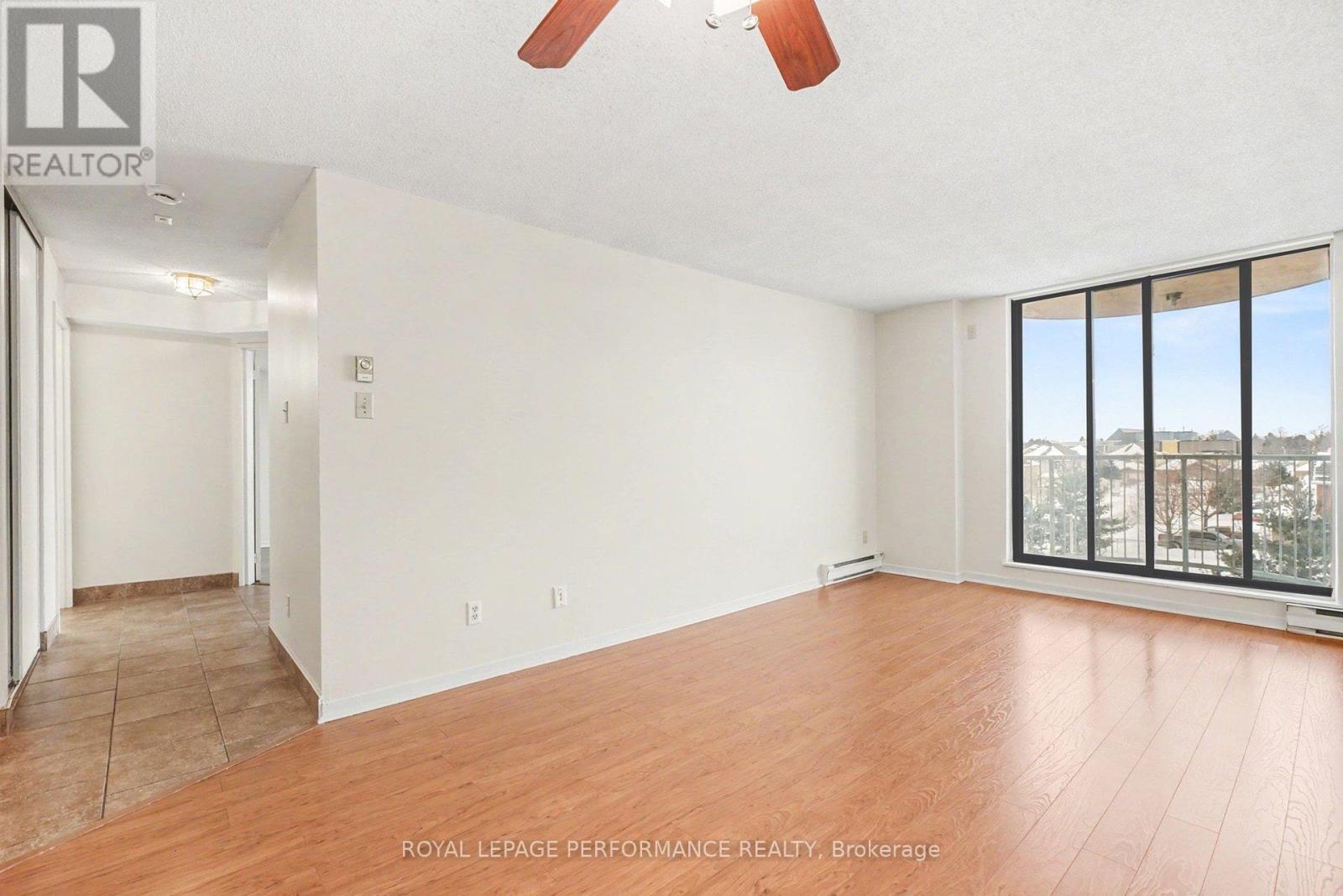 402 - 1440 Heron Road, Ottawa, Ontario  K1V 0X2 - Photo 3 - X12995928