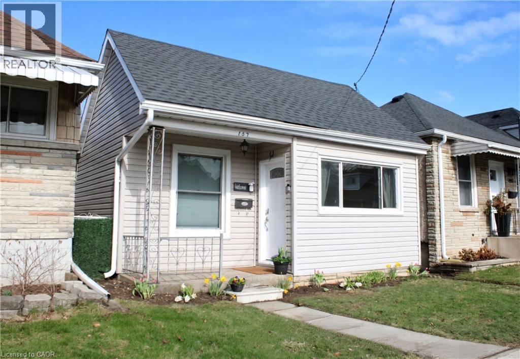 157 Tragina Avenue N, Hamilton, Ontario  L8H 5C7 - Photo 2 - 40817249
