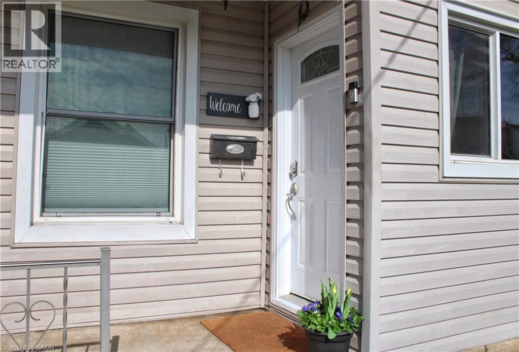 157 Tragina Avenue N, Hamilton, Ontario  L8H 5C7 - Photo 3 - 40817249