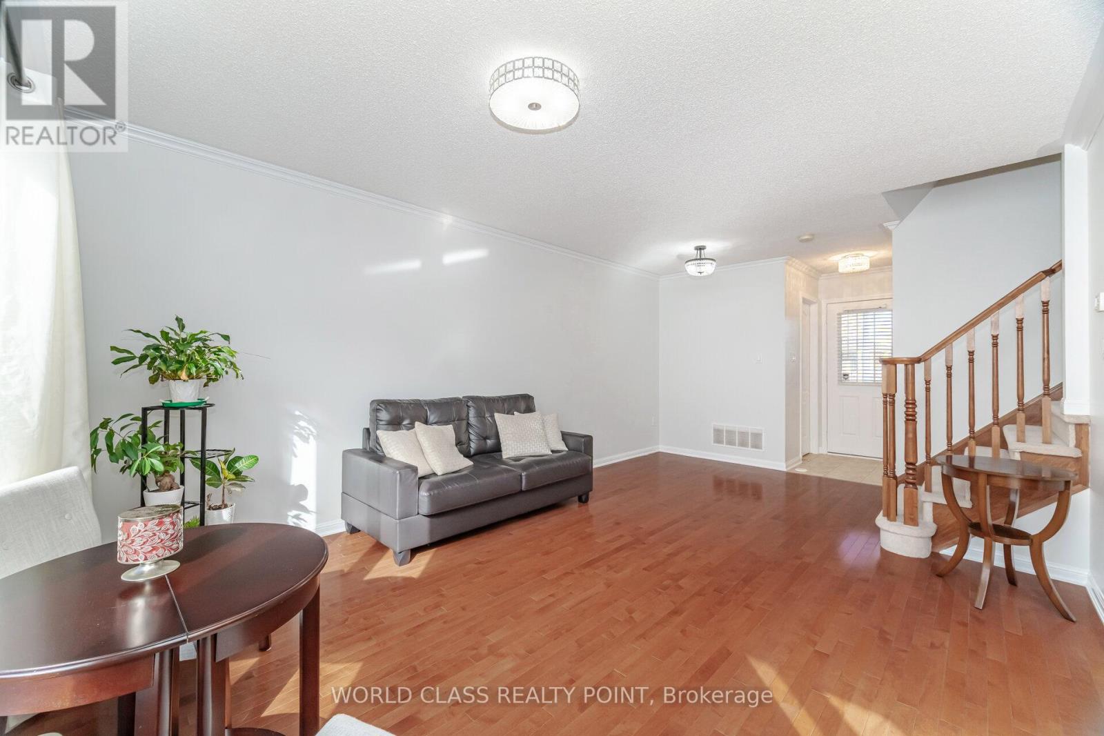 834 Herman Way, Milton, Ontario  L9T 2C4 - Photo 4 - W13100452