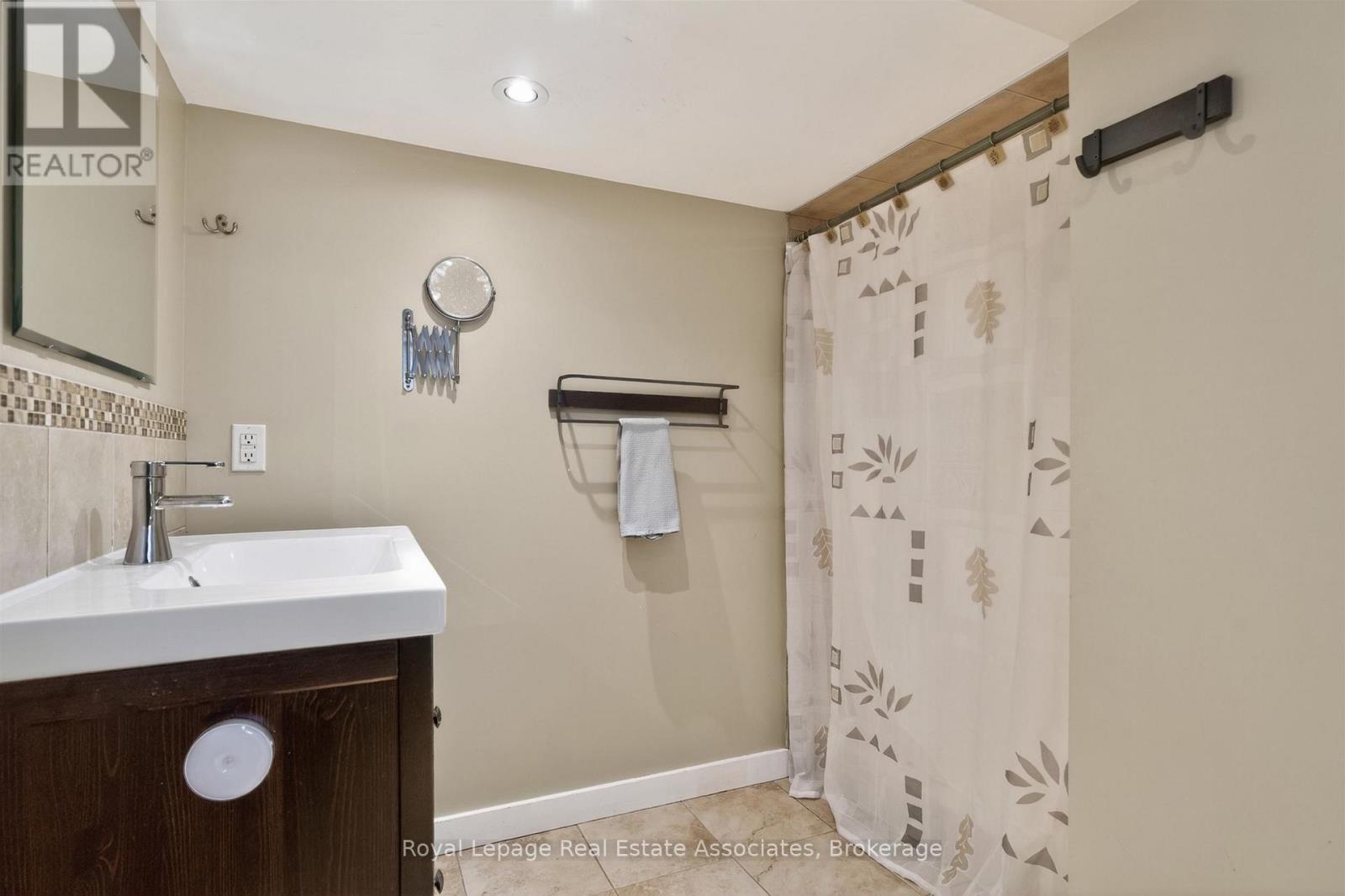 40 Briarwood Avenue, Mississauga, Ontario  L5G 3N6 - Photo 41 - W13100546