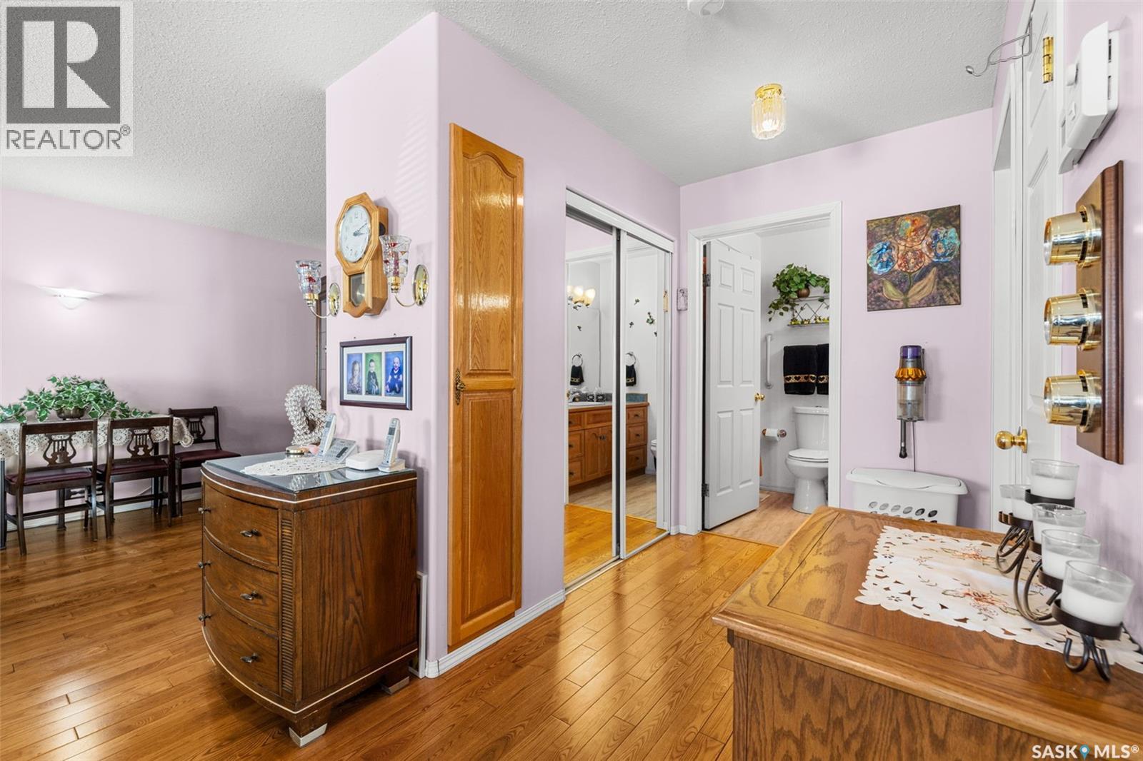 346 Halifax Street, Regina, Saskatchewan  S4R 1T2 - Photo 8 - SK035379