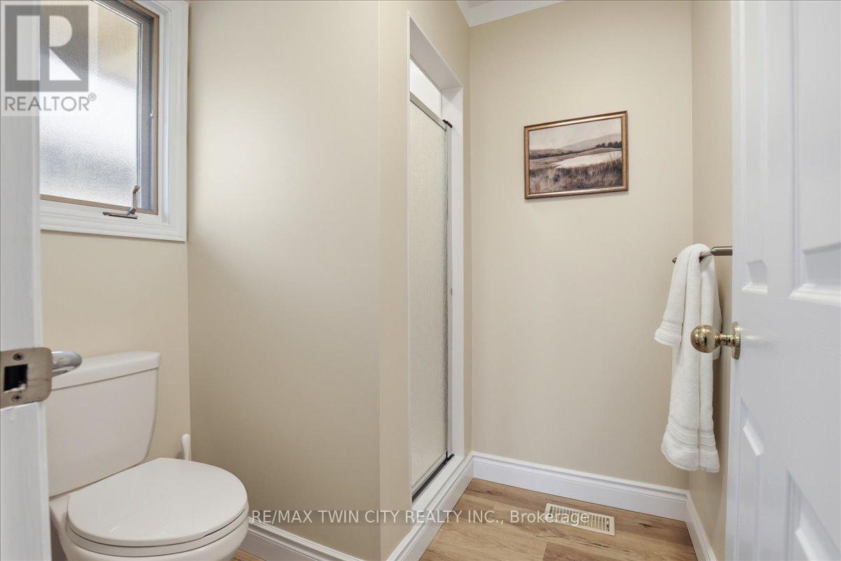 26 Robertson Crescent, Waterloo, Ontario  N2R 1E3 - Photo 20 - X13100472