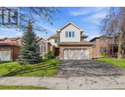 26 ROBERTSON CRESCENT, Kitchener, Ontario