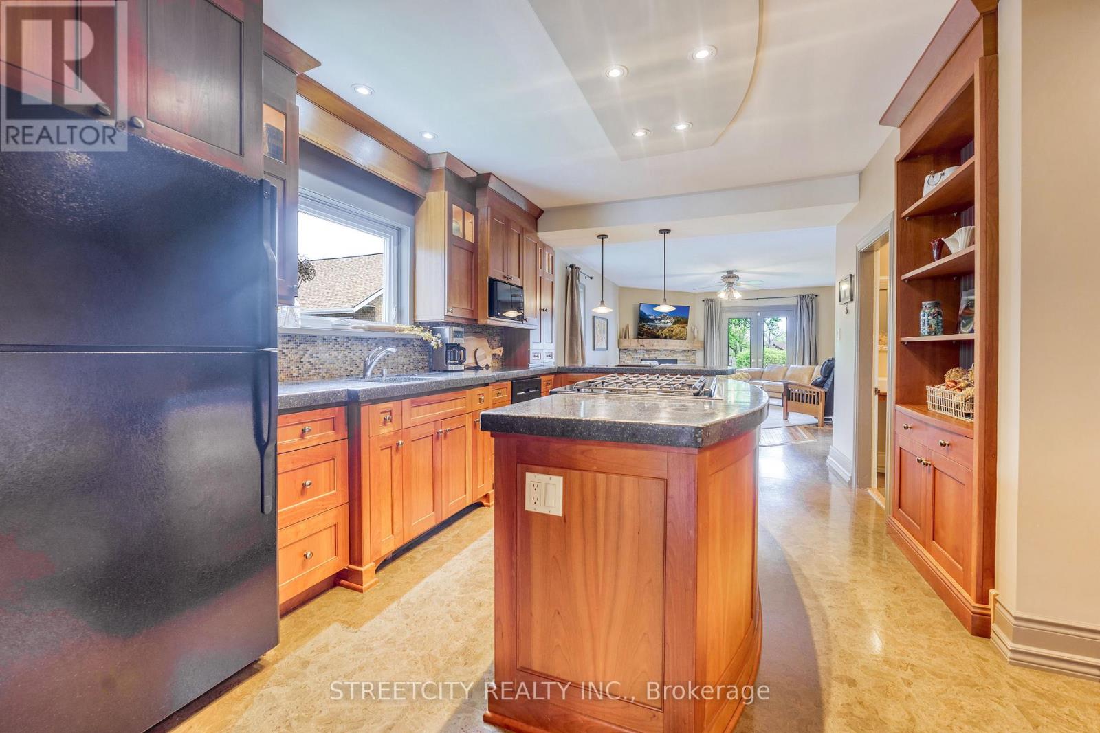 4332 Petrolia Line, Enniskillen, Ontario  N0N 1R0 - Photo 25 - X13098940