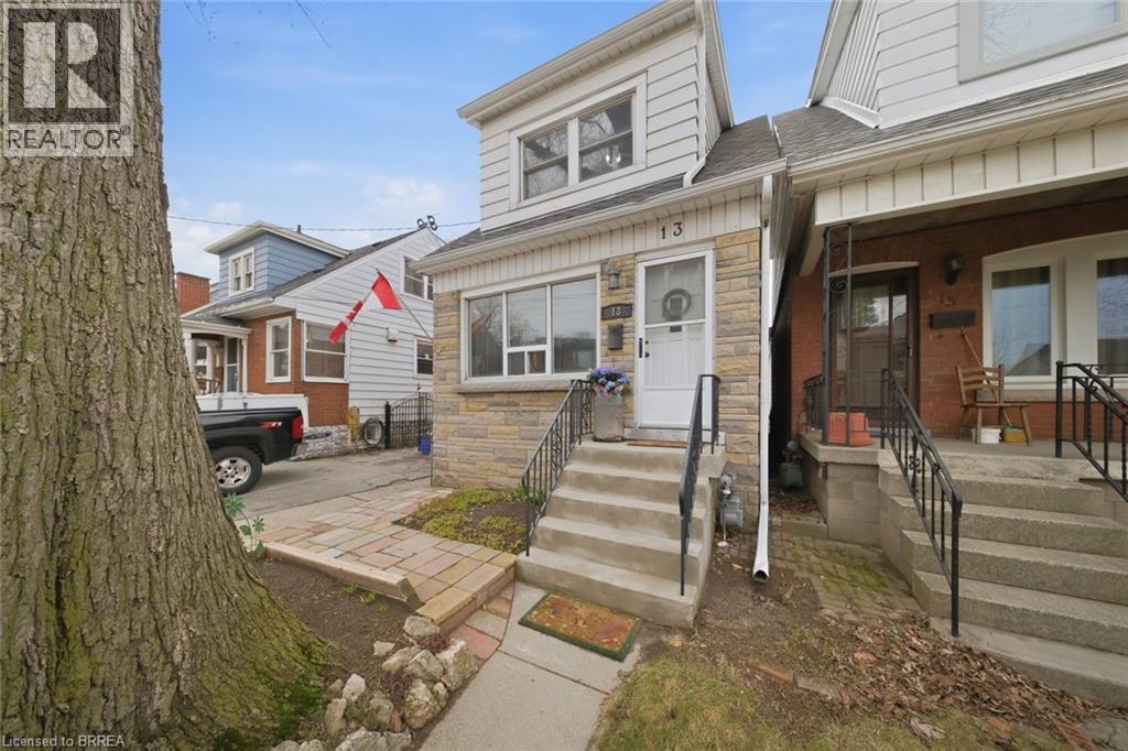 13 DEVONPORT Street, Hamilton, Ontario