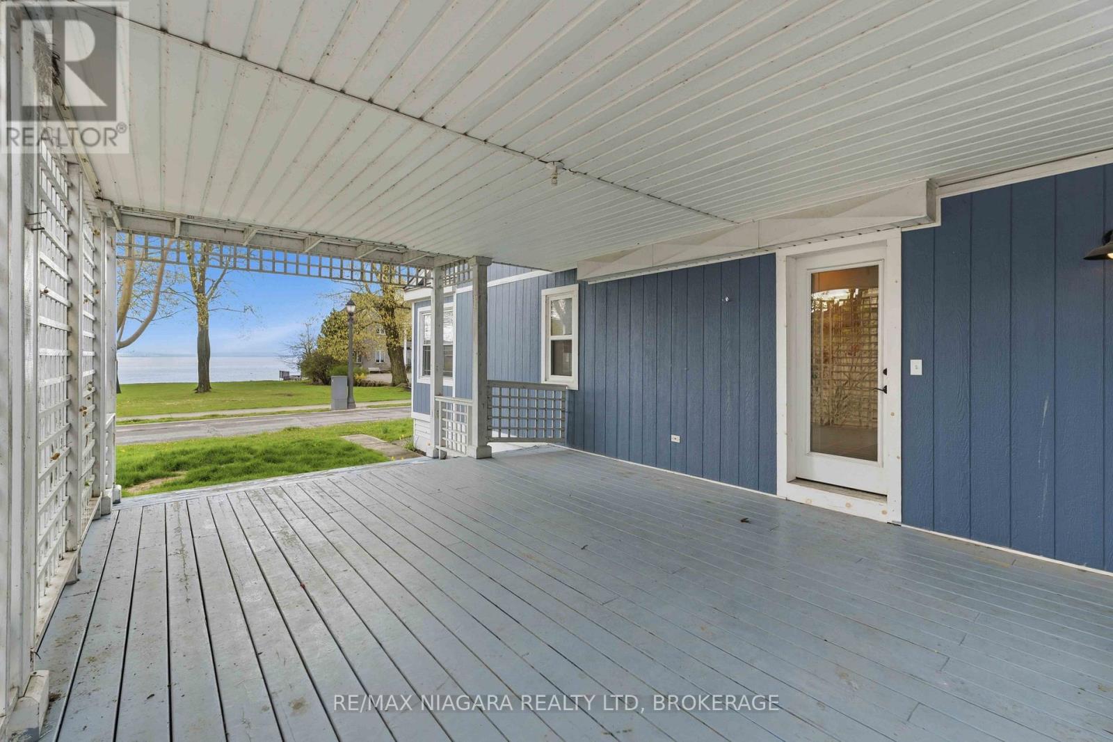 696 Lakeshore Road, Fort Erie, Ontario  L2A 1C1 - Photo 19 - X13099538